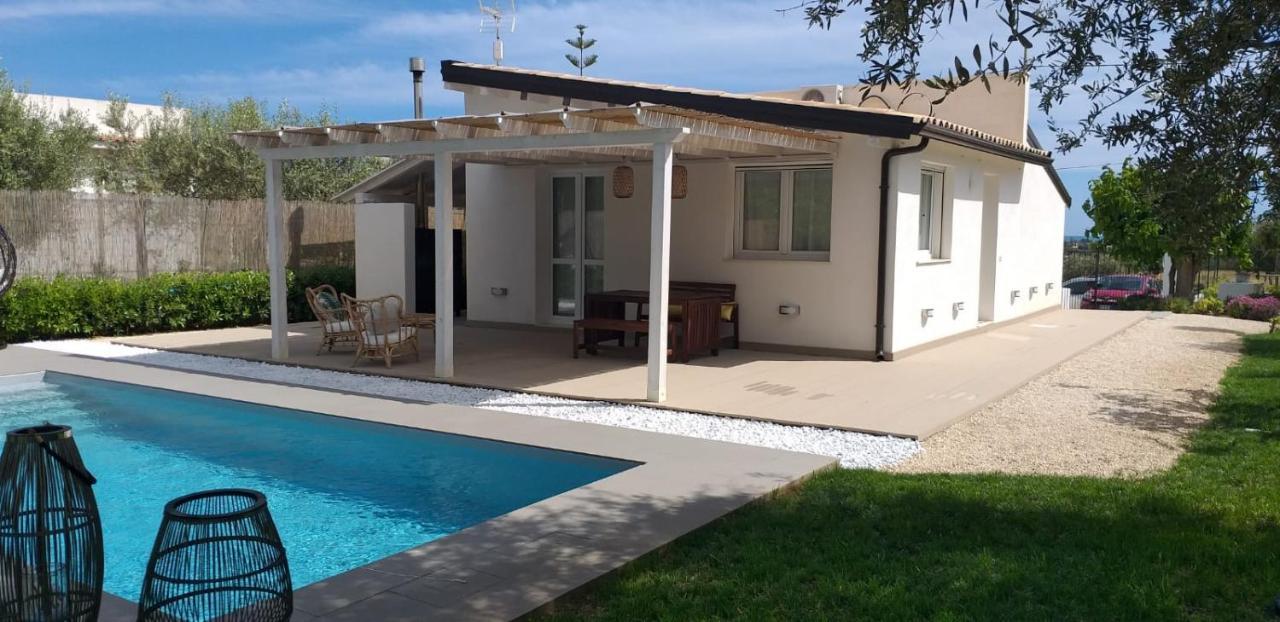 Villa Federica Con Piscina/With Pool Santa Maria Del Focallo Exterior foto